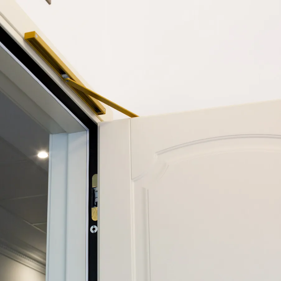 chiudiporta per porte hotel tagliafuoco sicurezza ei 